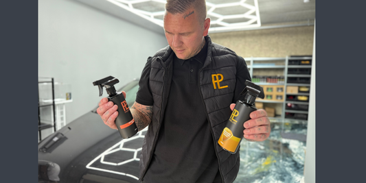 Het verschil tussen een spray wax en een ceramic coating: welke bescherming past bij jouw auto?