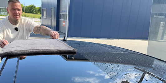 Drogen van je auto: waarom een Drying Towel onmisbaar is