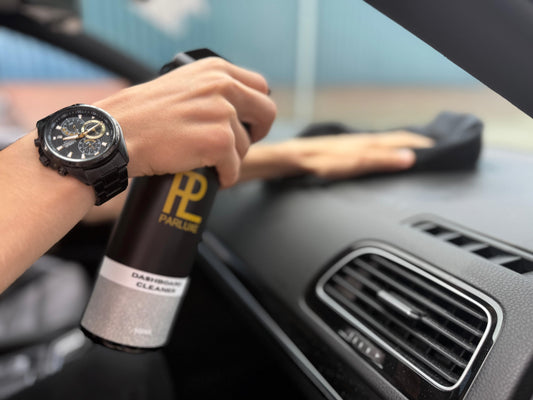 De beste manieren om je auto snel stofvrij te maken